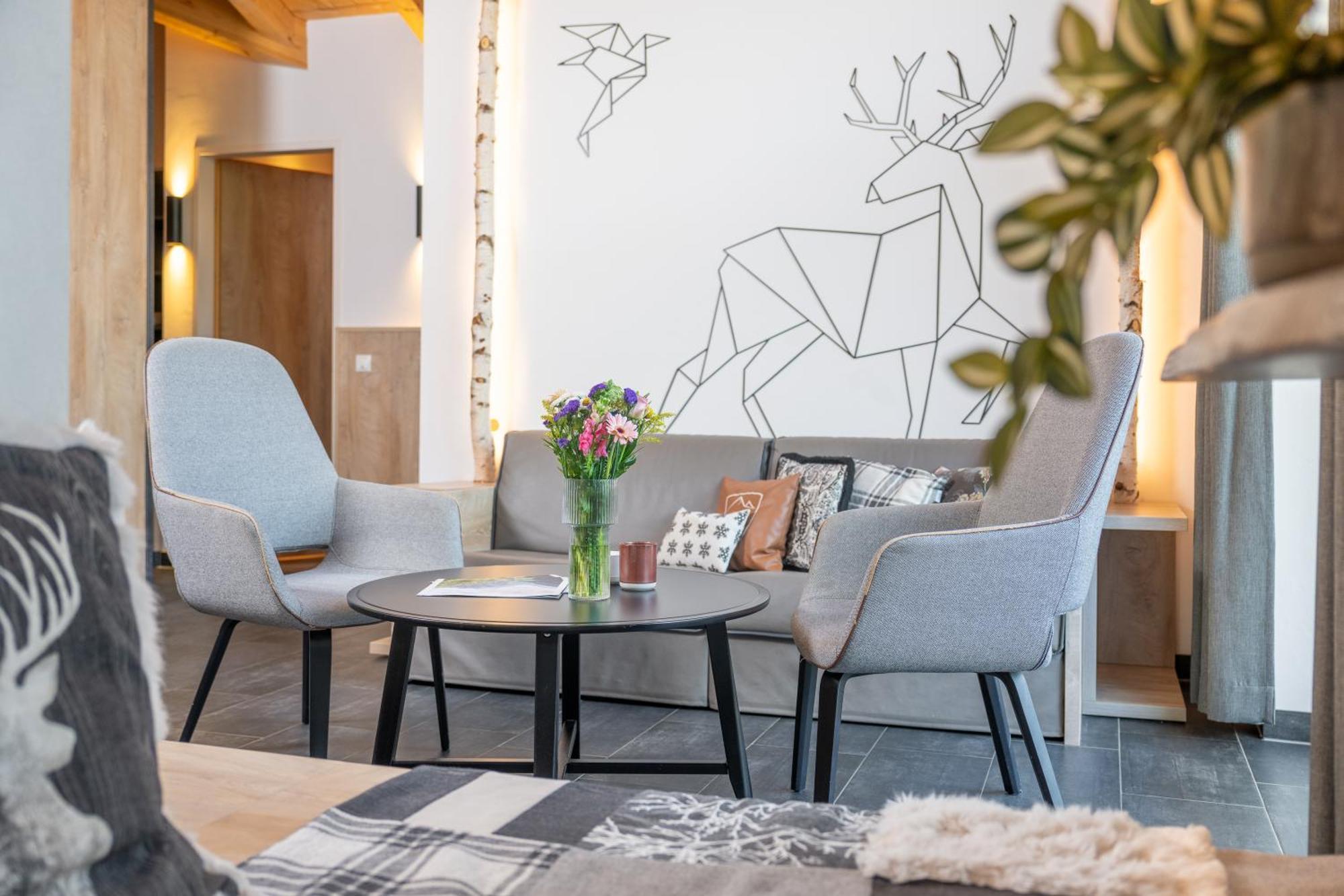 24 By Avenida - Mountain Hotel Капрун Екстериор снимка