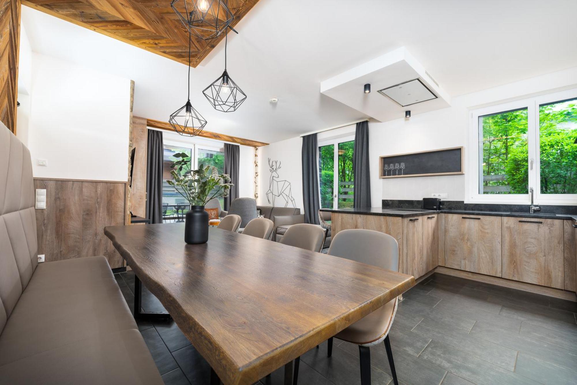 24 By Avenida - Mountain Hotel Капрун Екстериор снимка